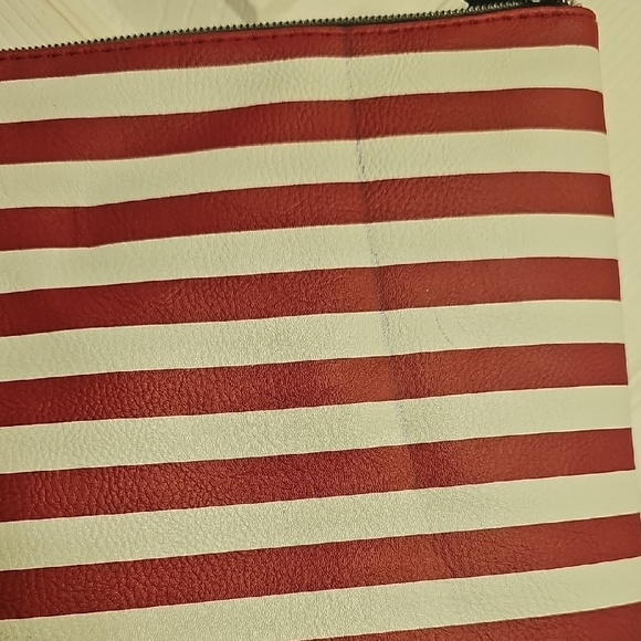 Striped Mickey Mouse Clutch - Picture 3 of 6